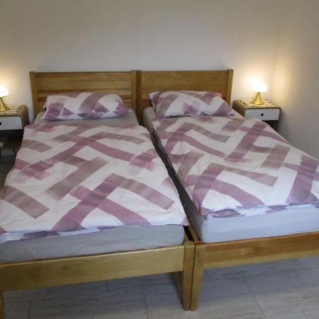 Appartement Apartma Elizabeth à Srpenica Extérieur photo